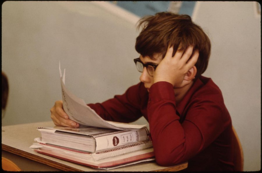 Advisory+cutbacks+this+school+year+have+caused+many+inconveniences.+A+student+studies+via+Creative+Commons.+