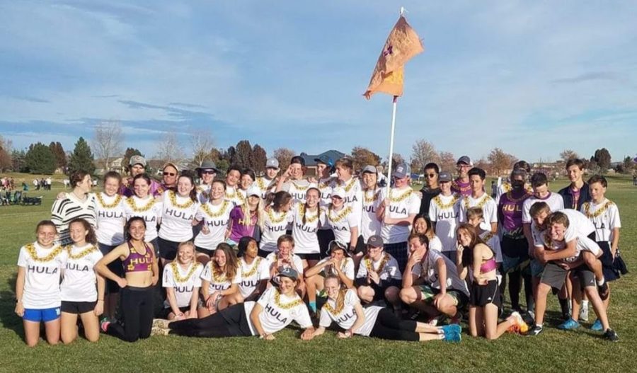 The+Ultimate+Frisbee+HULA+team+at+States+in+the+fall.